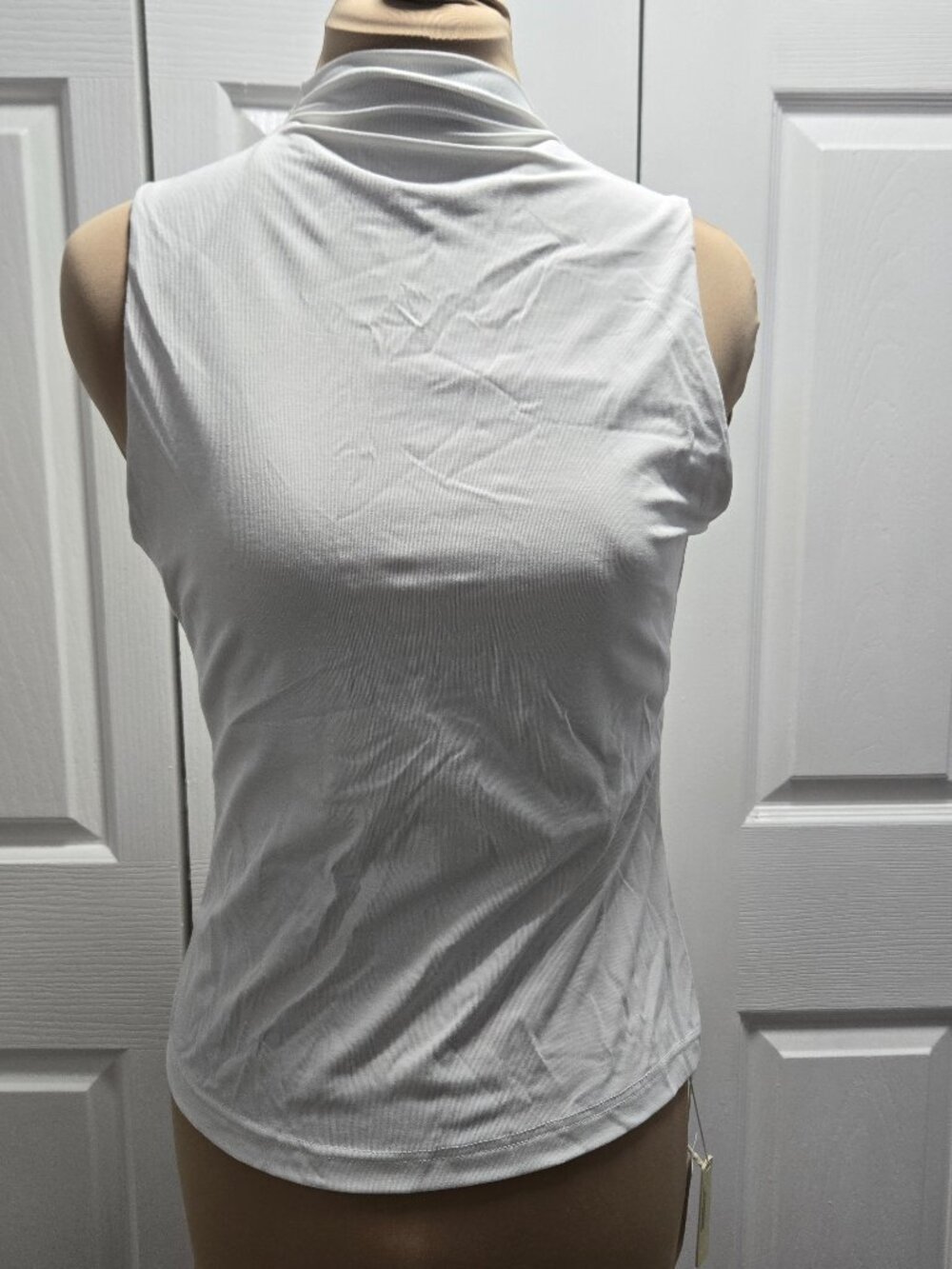 NWT OGL Mockneck Pure White Sleeveless Bra Tank Top Large
